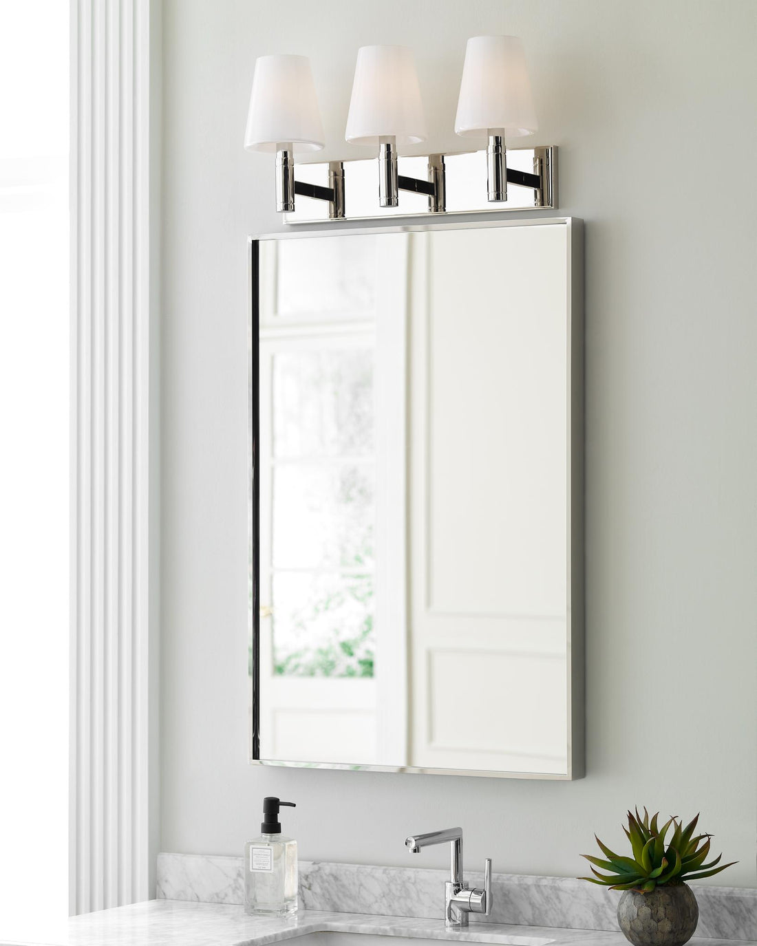 VISUAL COMFORT STUDIO, BECKHAM CLASSIC 3 - LIGHT VANITY, VANITY LIGHT