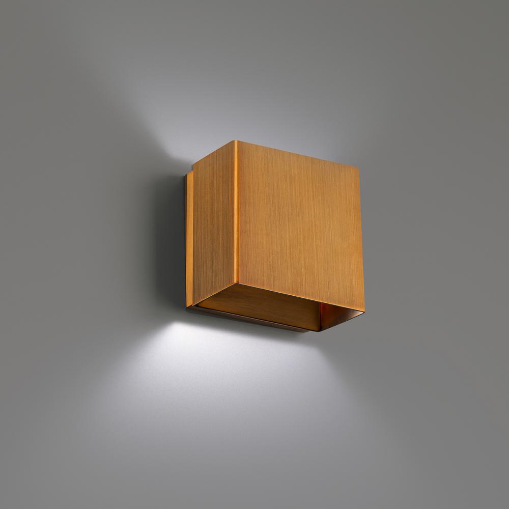 DWELED BOXI WALL SCONCE