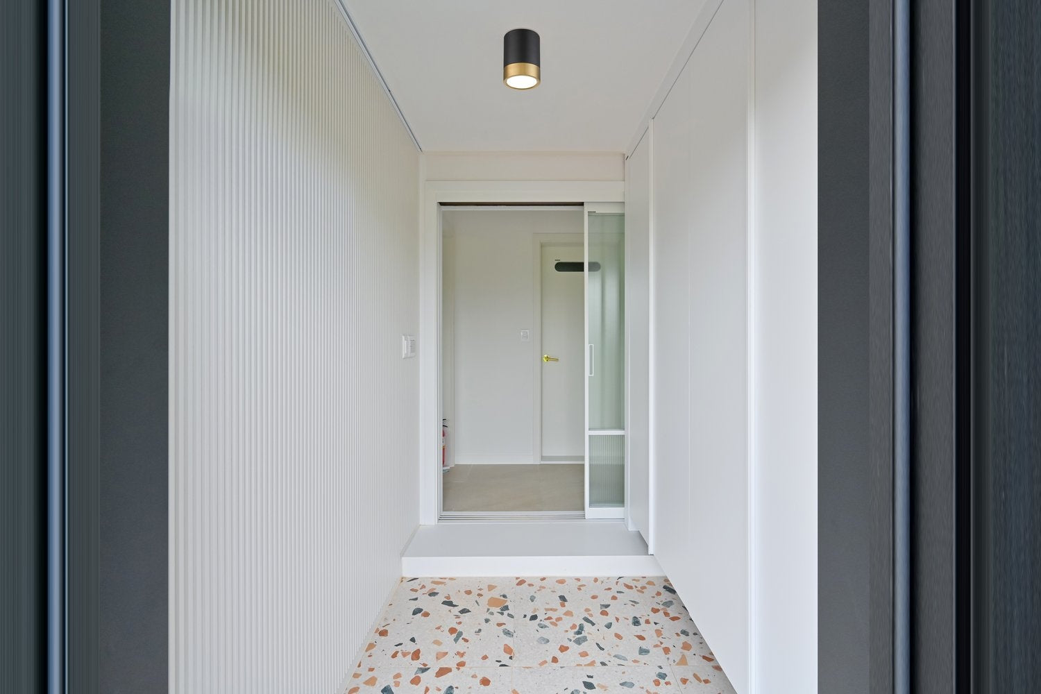 Z-LITE, ALGAR FLUSH MOUNT, FLUSH MOUNT CEILING LIGHTS 