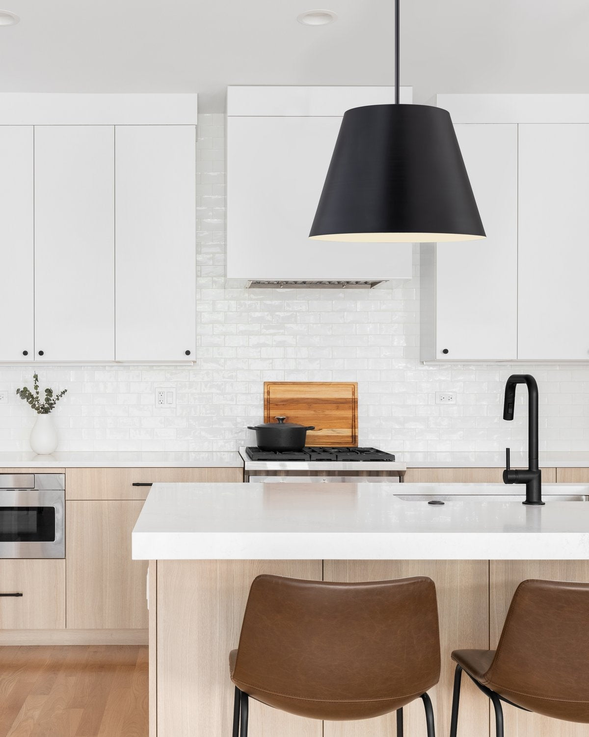 Z-LITE, LILLY PENDANT, PENDANT LIGHT