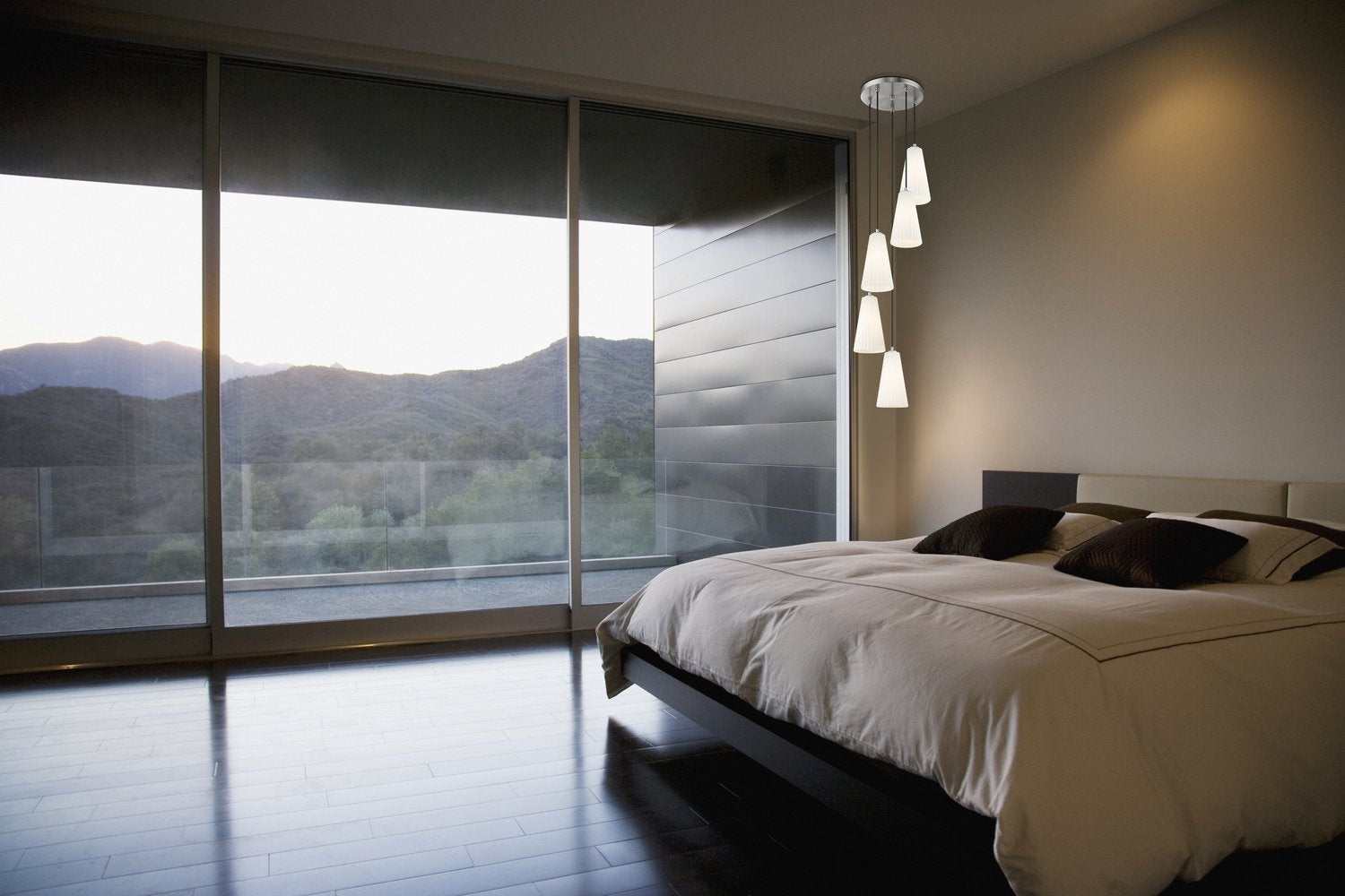 Z-LITE, FARRELL CHANDELIER, CHANDELIER LIGHT