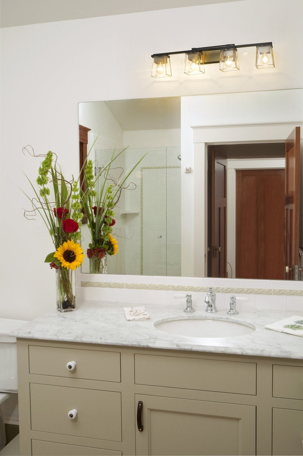 Z-LITE, BLEEKER STREET VANITY, VANITY LIGHT