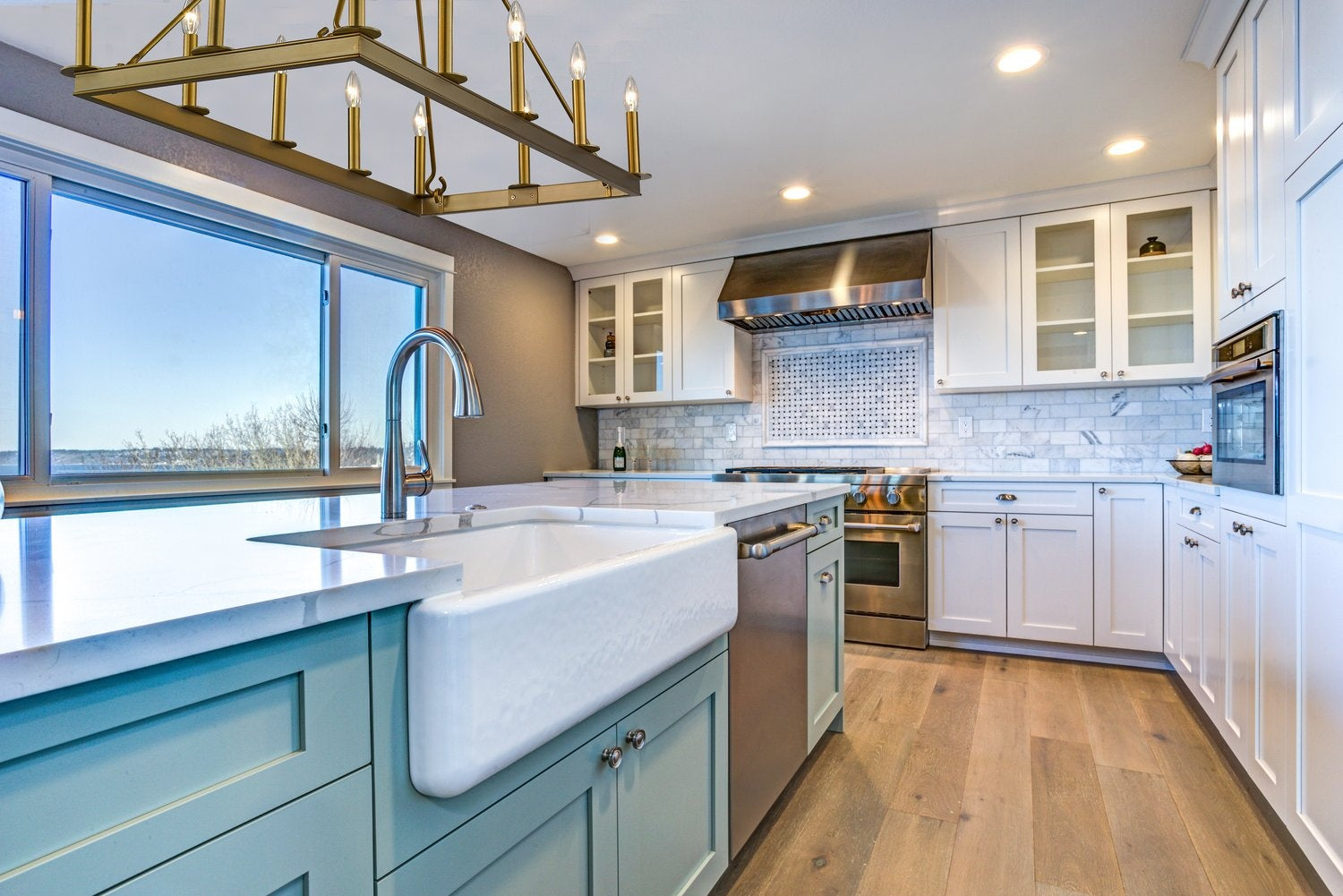 Z-LITE JENAMEES INC. 482-12L-OBR 1932cbc7-de19-4e1d-98c0-60dc6d894dbc