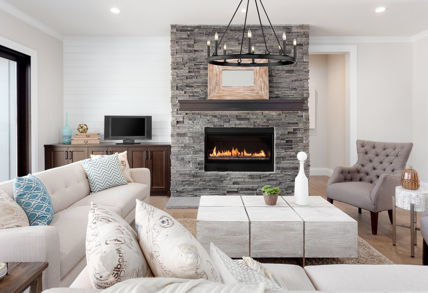 Z-LITE, BARCLAY CHANDELIER, CHANDELIER LIGHT