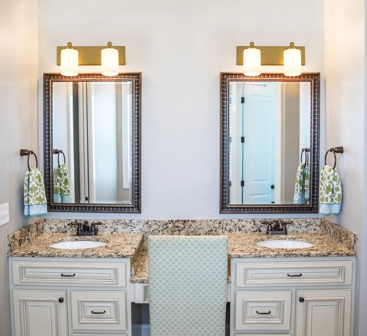 Z-LITE, SOLEDAD VANITY, VANITY LIGHT