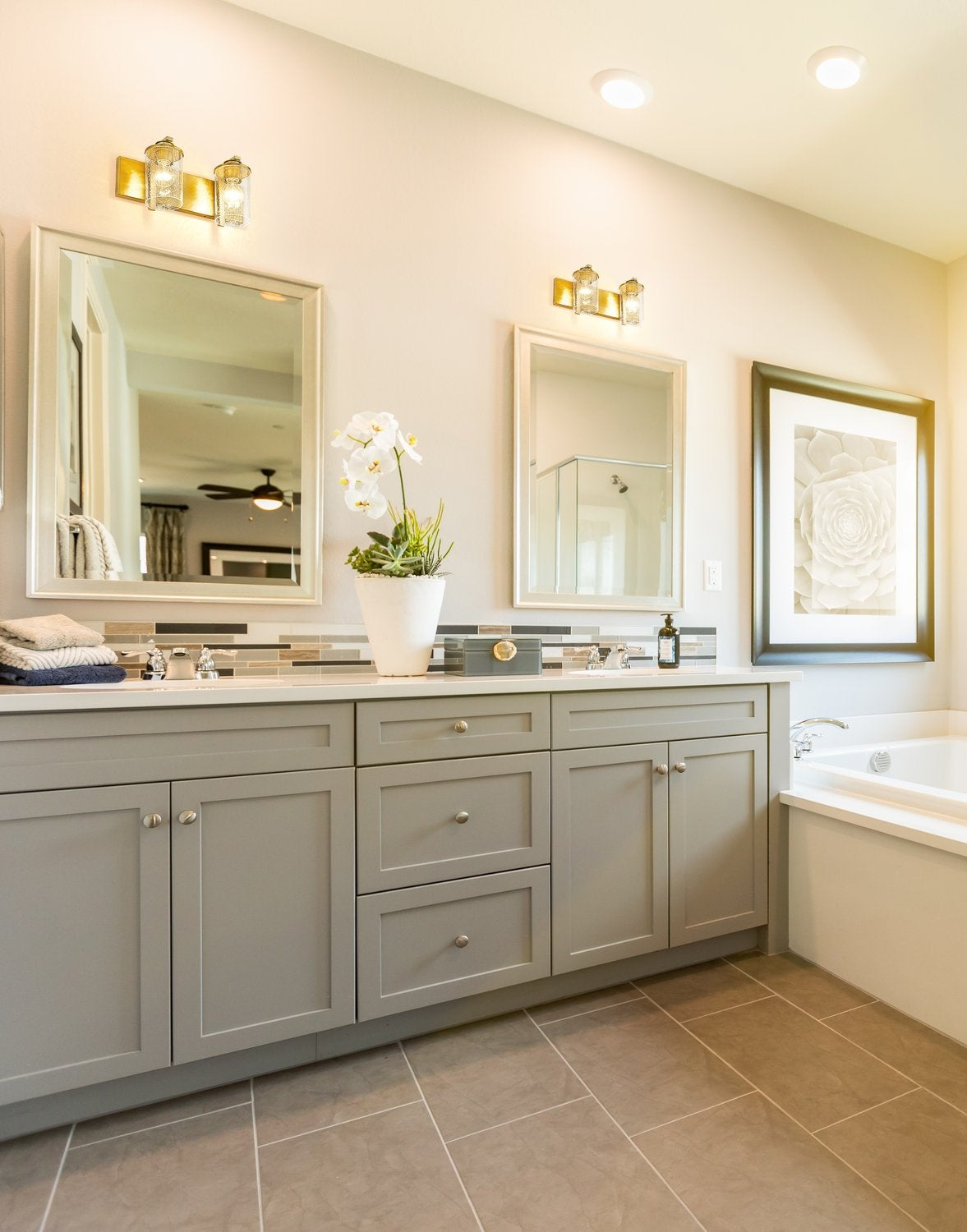 Z-LITE, BECKETT VANITY, VANITY LIGHT