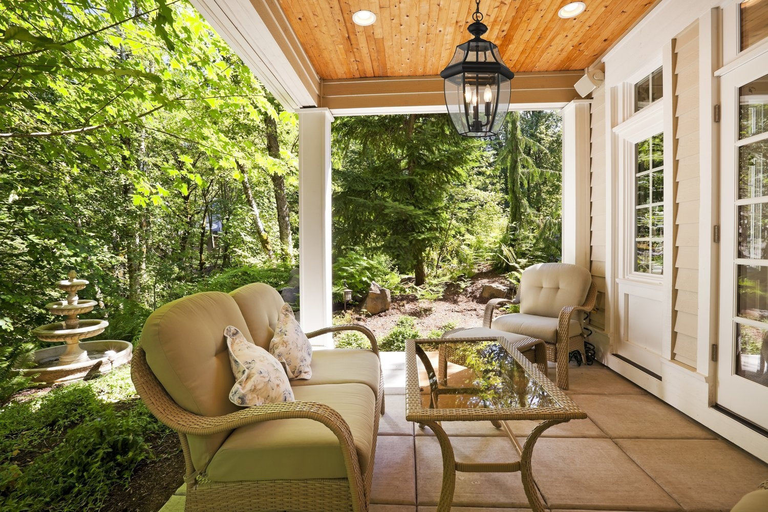 Z-LITE, WESTOVER OUTDOOR CHAIN MOUNT CEILING FIXTURE, OUTDOOR CEILING LIGHT