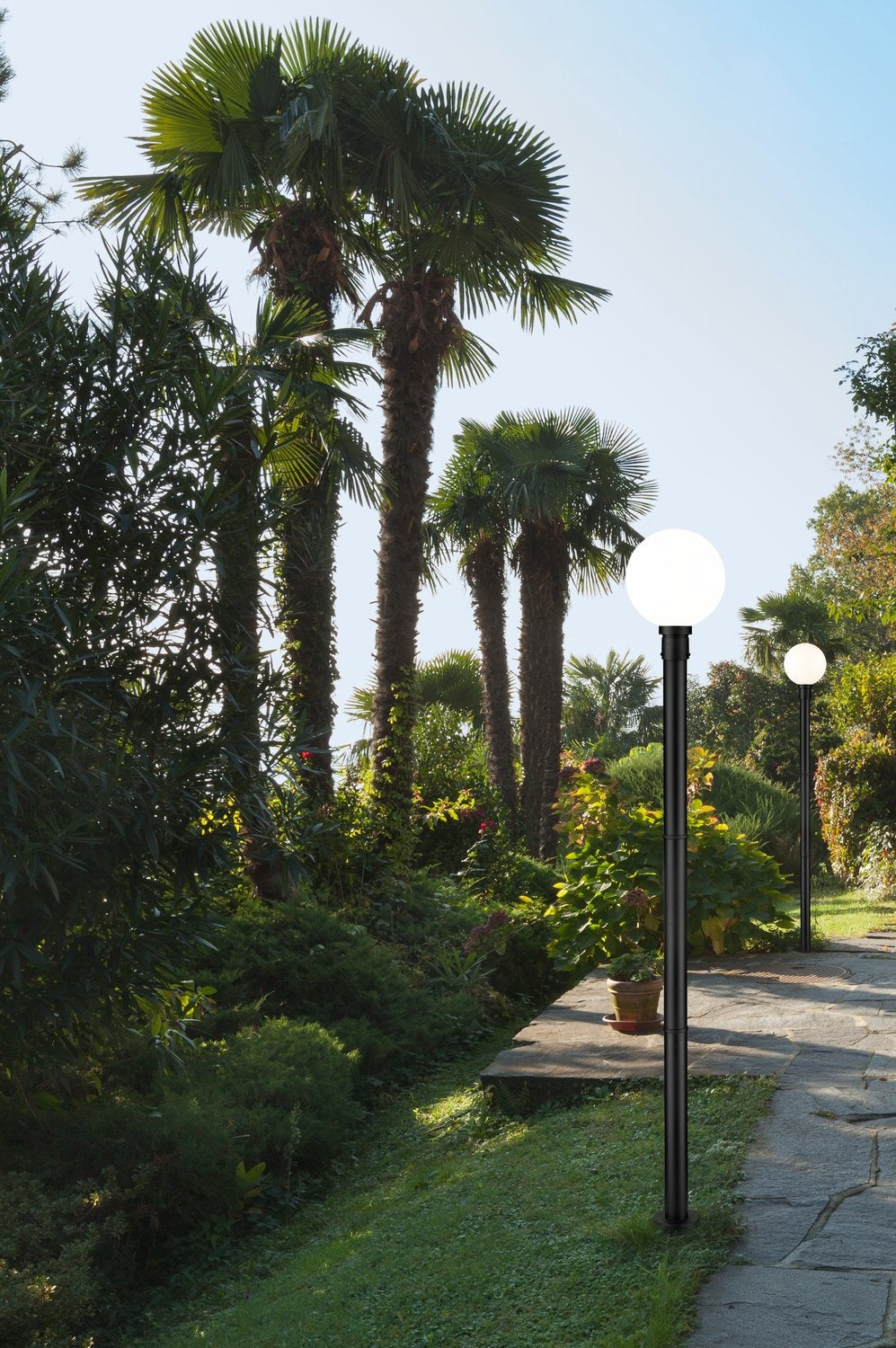 Z-LITE LAURENT OUTDOOR POST MOUNTED FIXTURE | 597PHB-567P-BK - Post