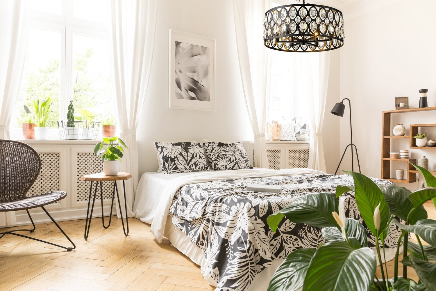 Z-LITE, DEALEY CHANDELIER, CHANDELIER LIGHT