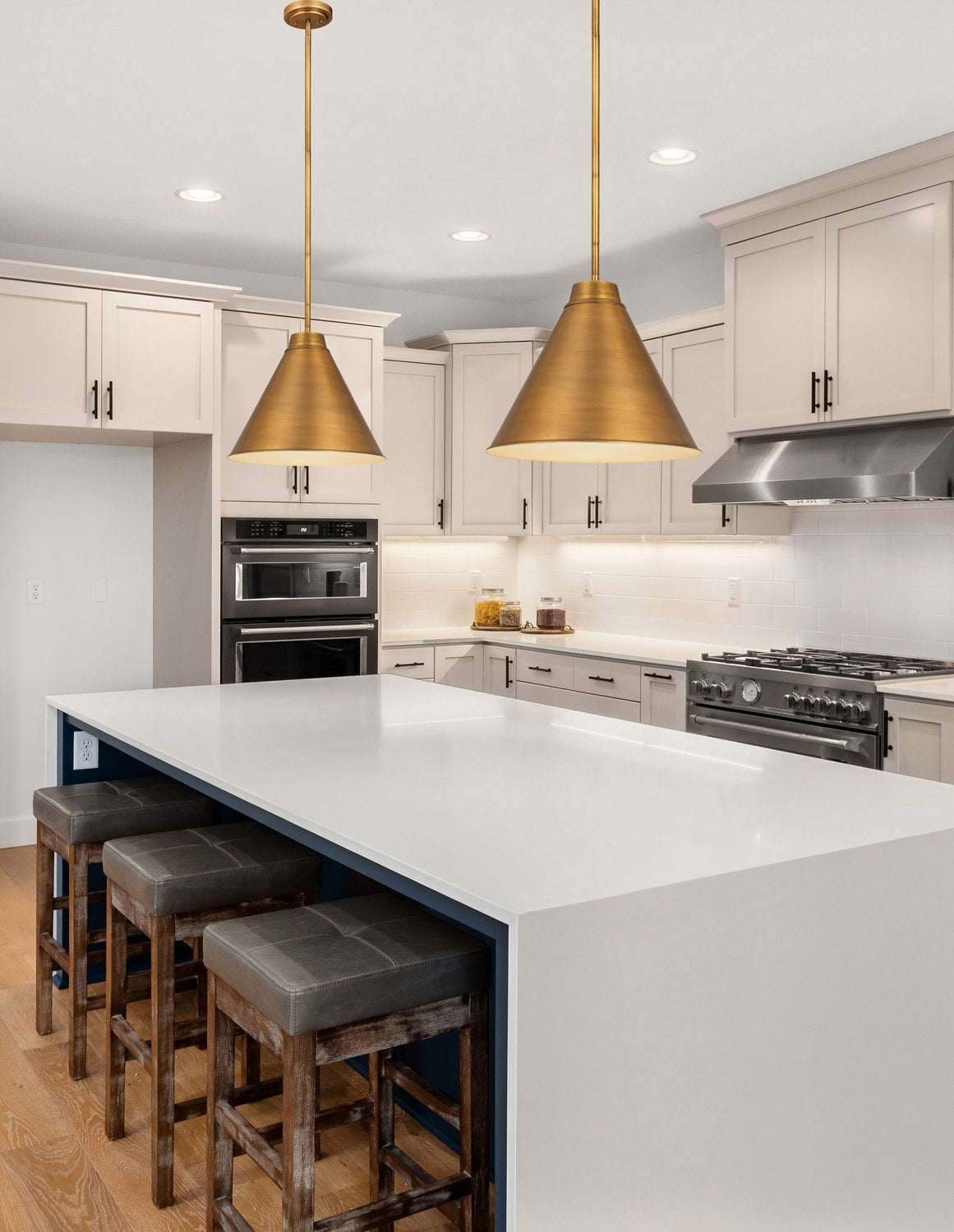 Z-LITE, EATON PENDANT, PENDANT LIGHT