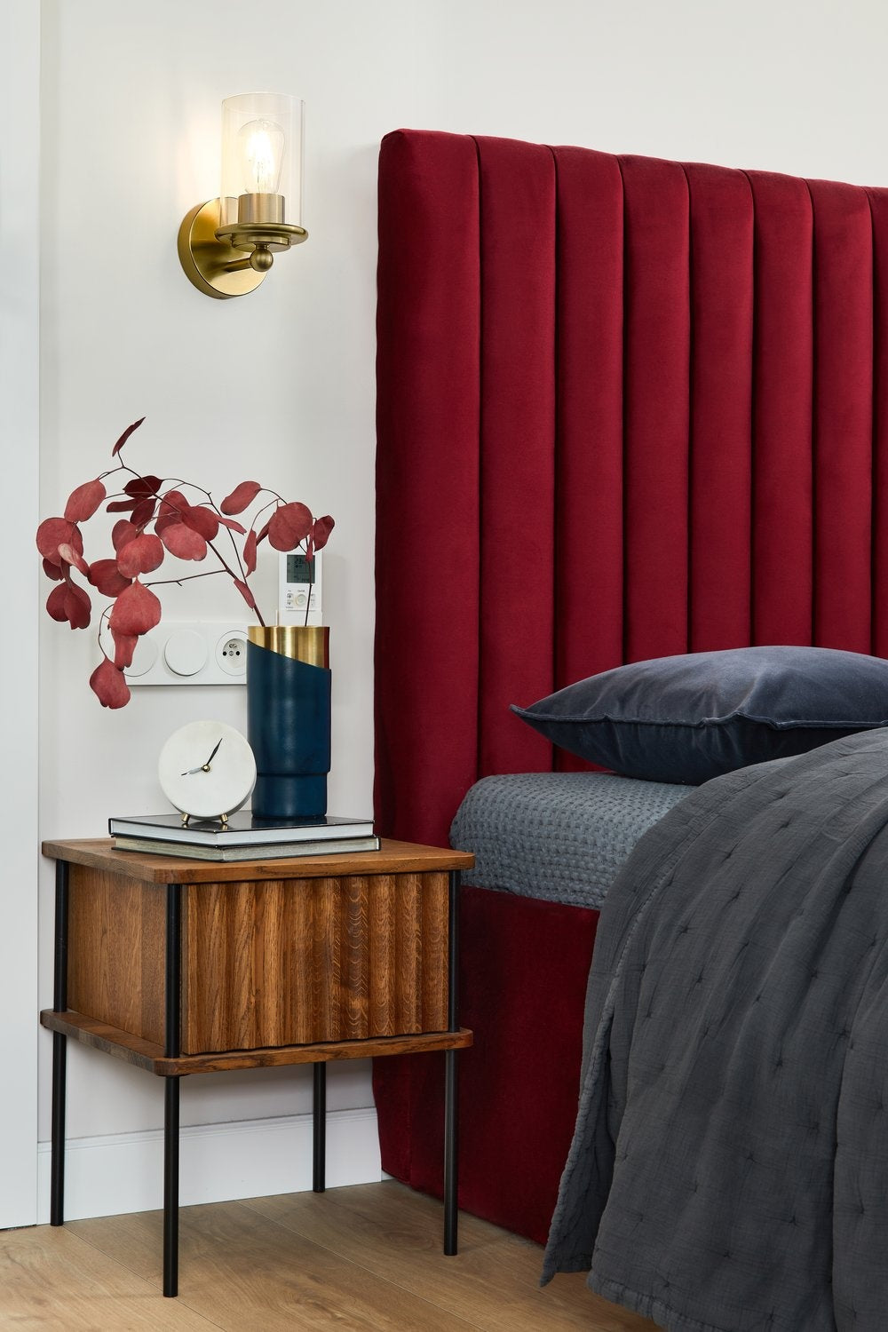 Z-LITE, THAYER WALL SCONCE, WALL SCONCES