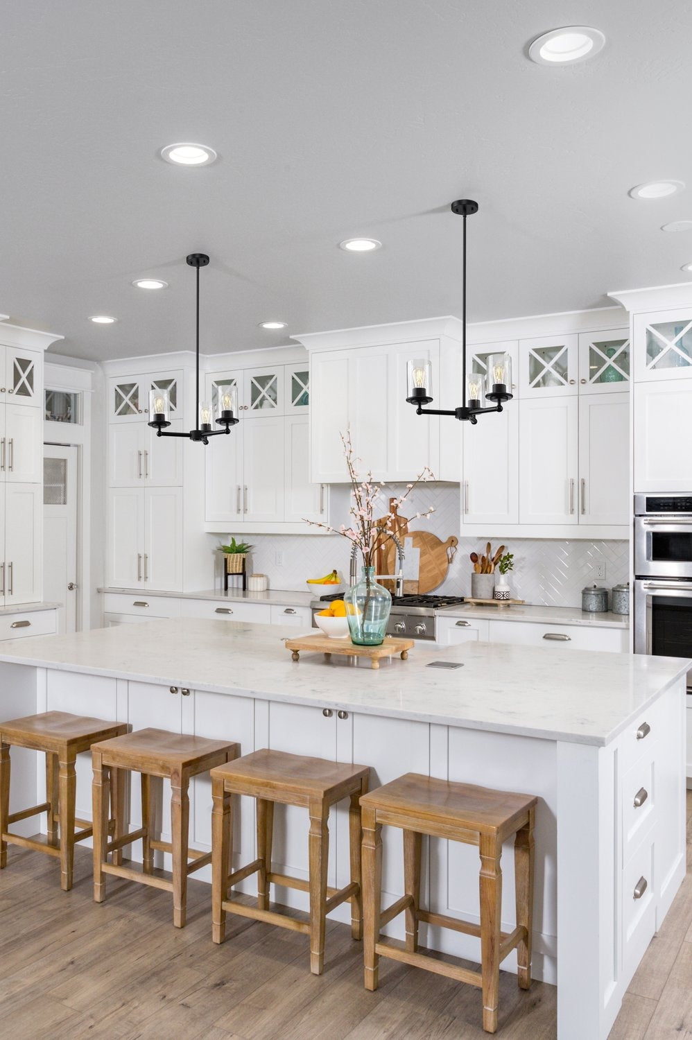 Z-LITE, THAYER CHANDELIER, CHANDELIER LIGHT