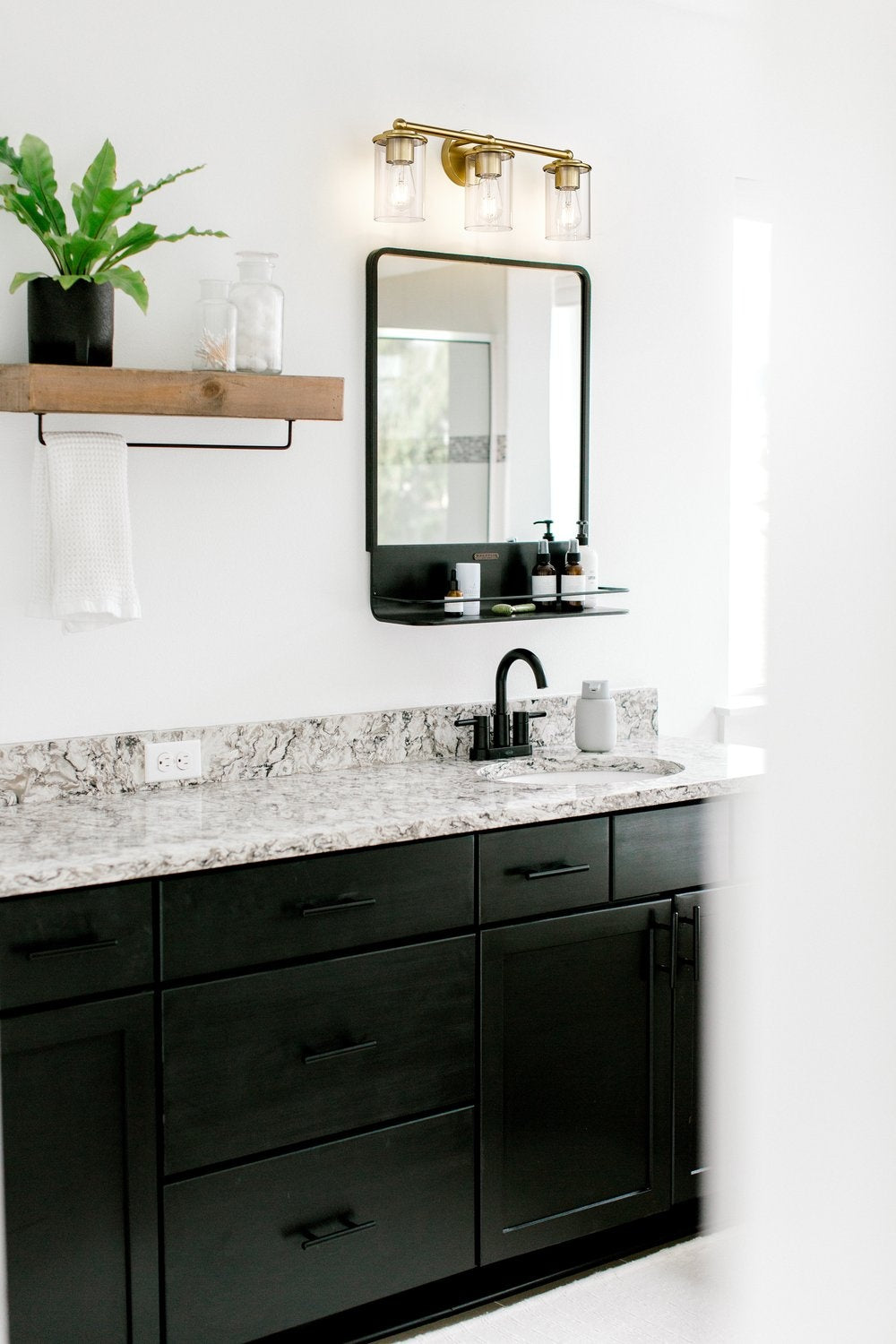 Z-LITE, THAYER VANITY, VANITY LIGHT