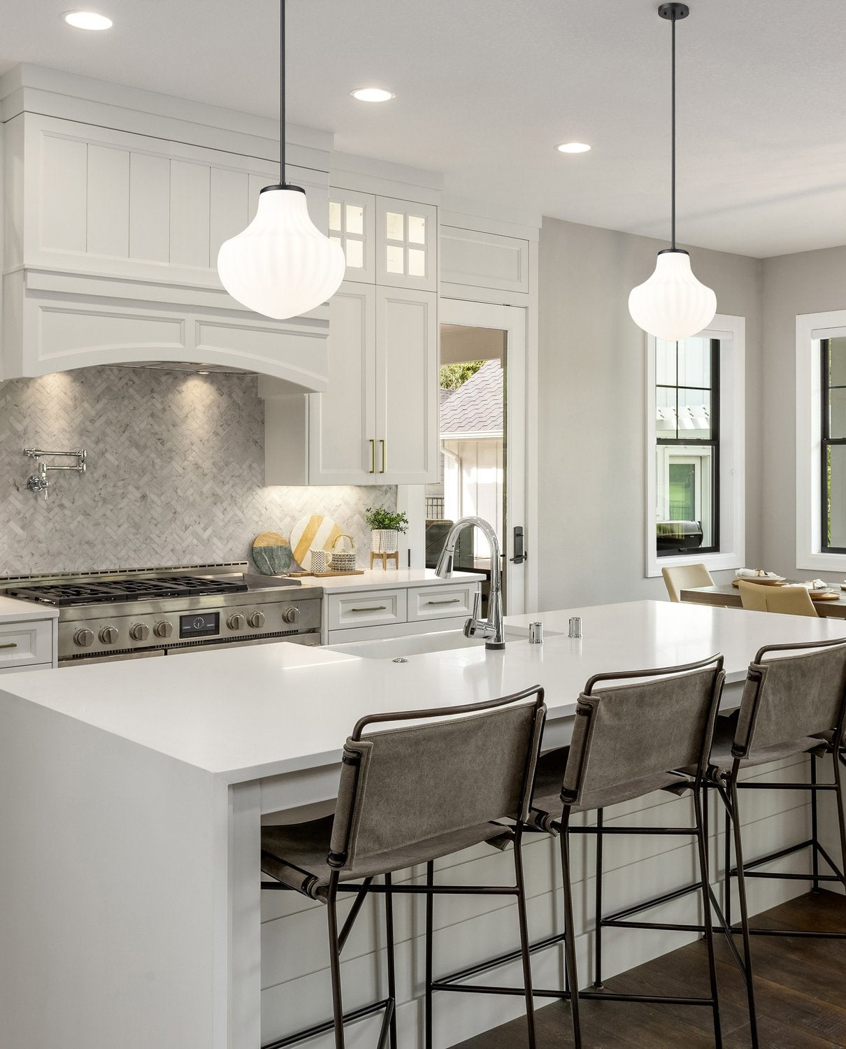 Z-LITE, NEWBURY PENDANT, PENDANT LIGHT