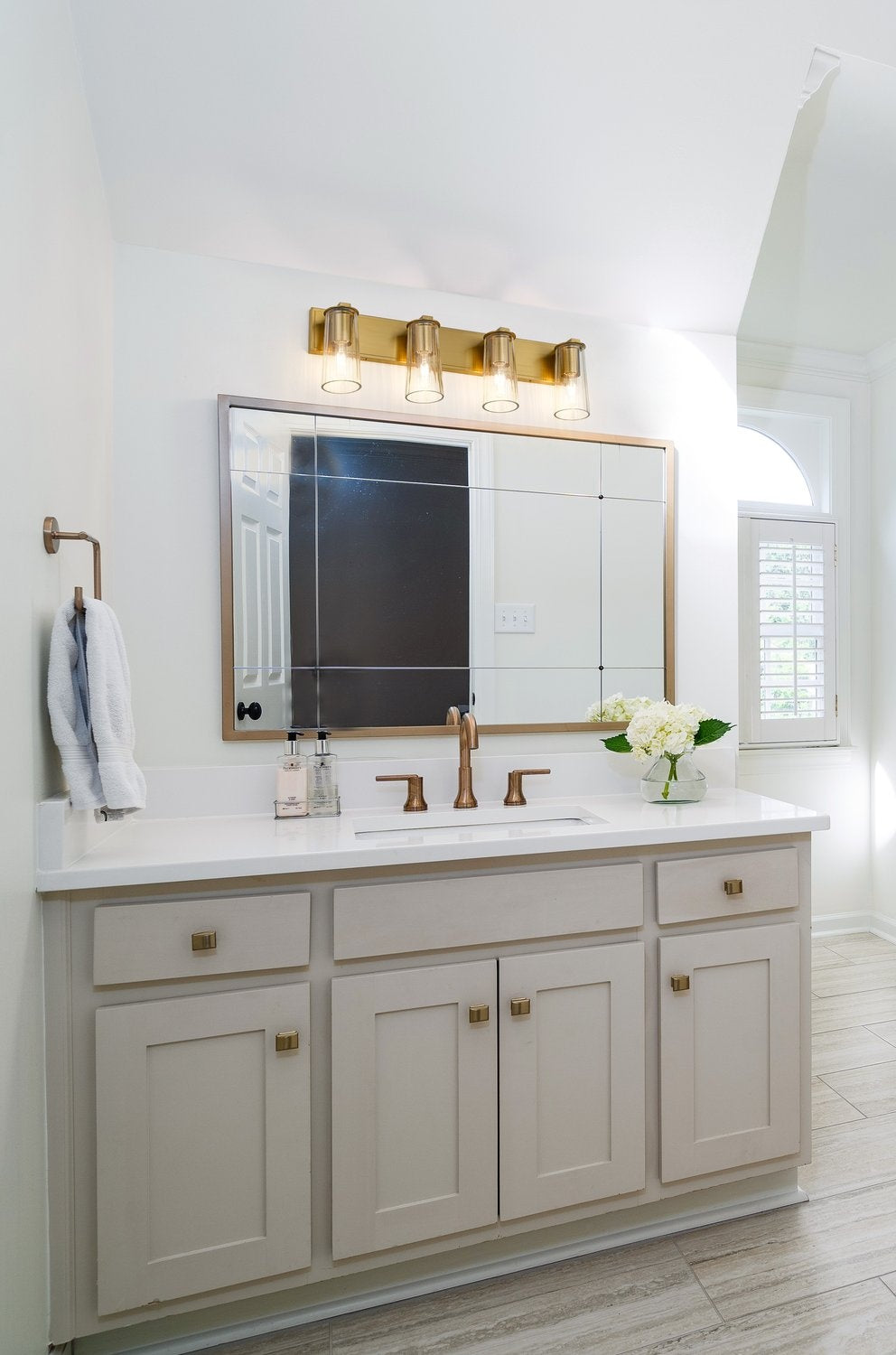 Z-LITE, TITUS VANITY, VANITY LIGHT